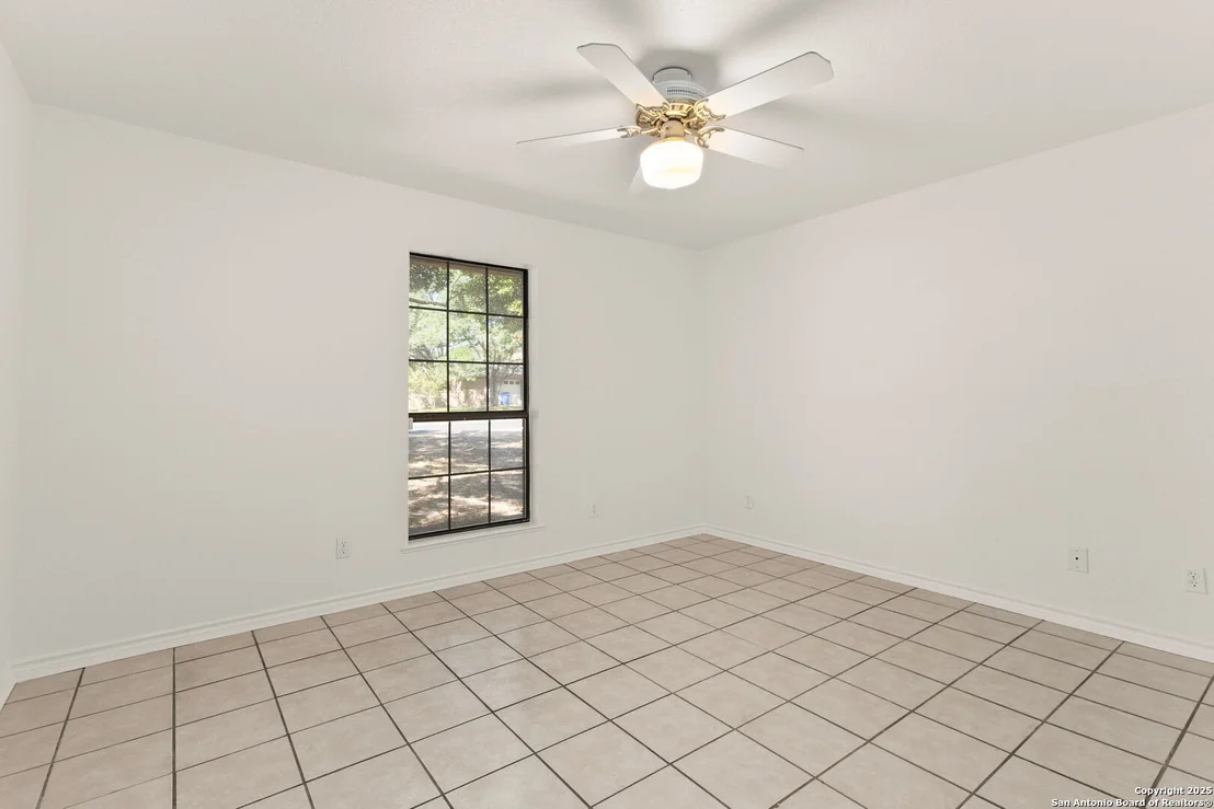 Photo of 1633 Willow