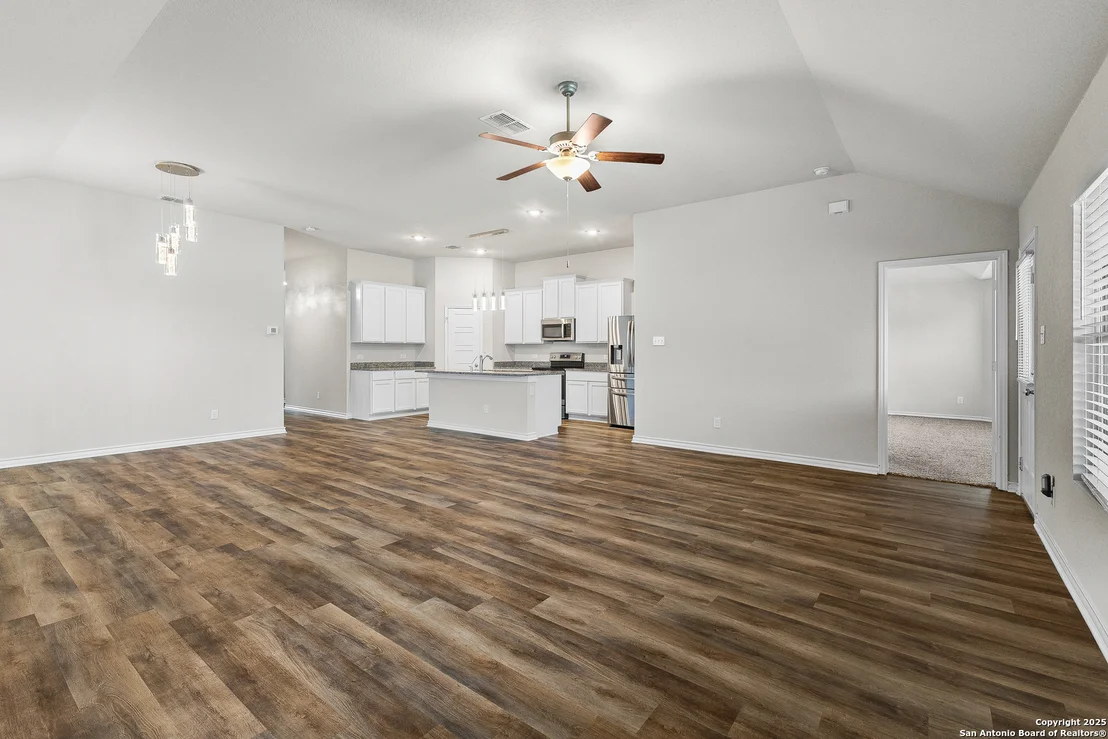 Photo of 6910 Emerald Valley