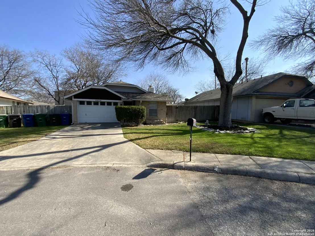Photo of 12114 STONEY BEND ST