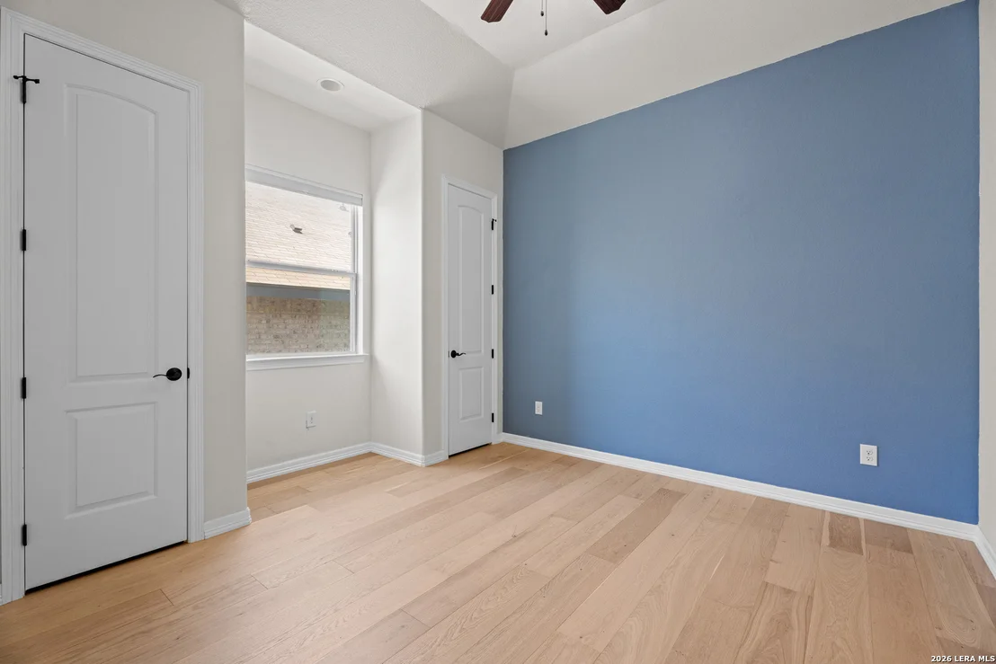 Photo of 6131 Lowrie