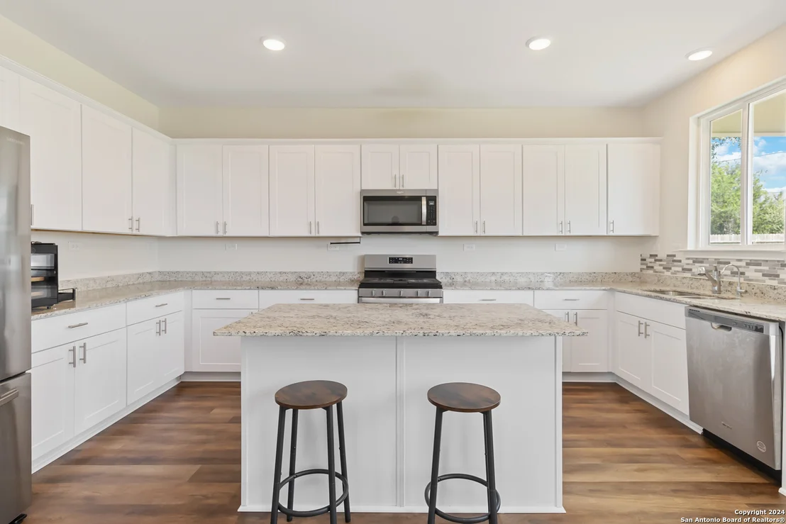 Photo of 13123 SENDERO ROBLE