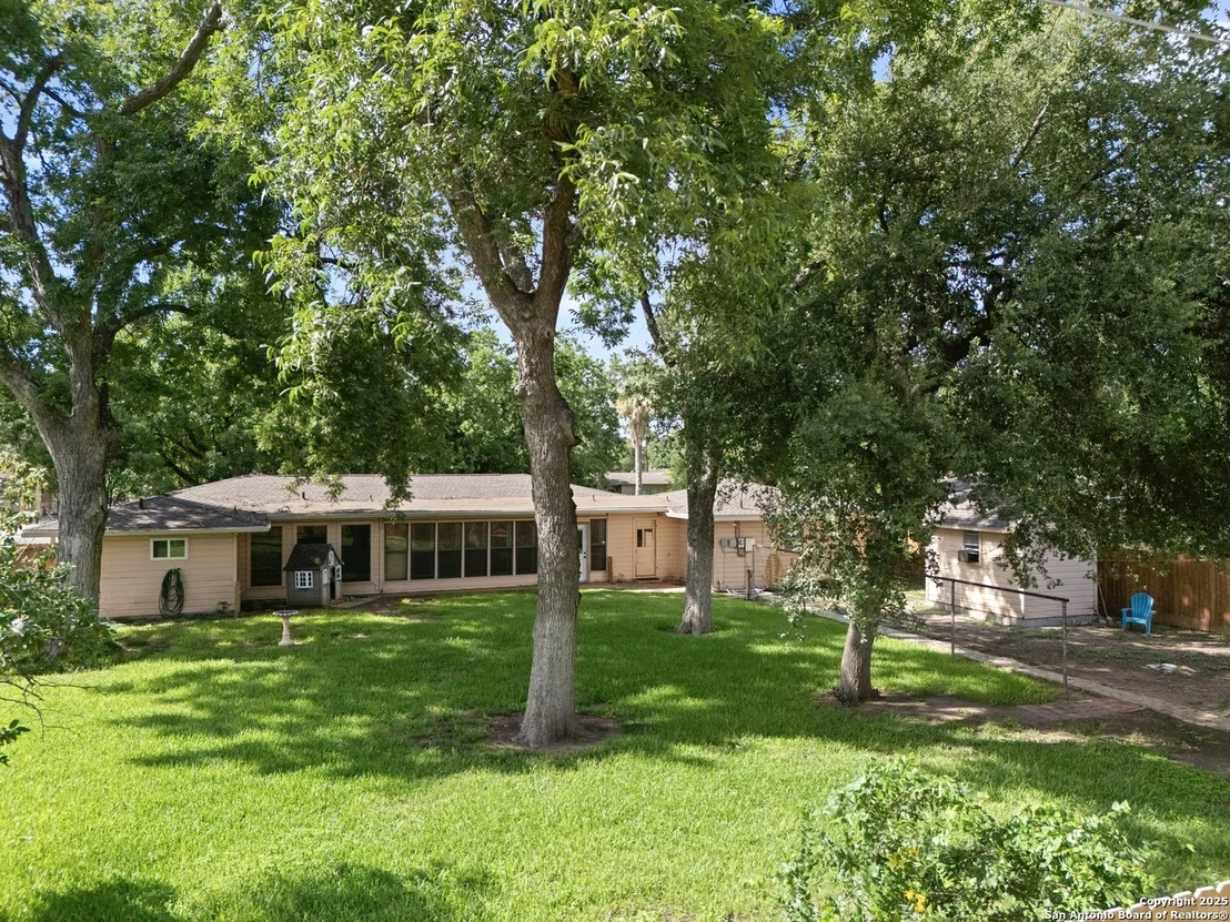 Photo of 818 Cherry