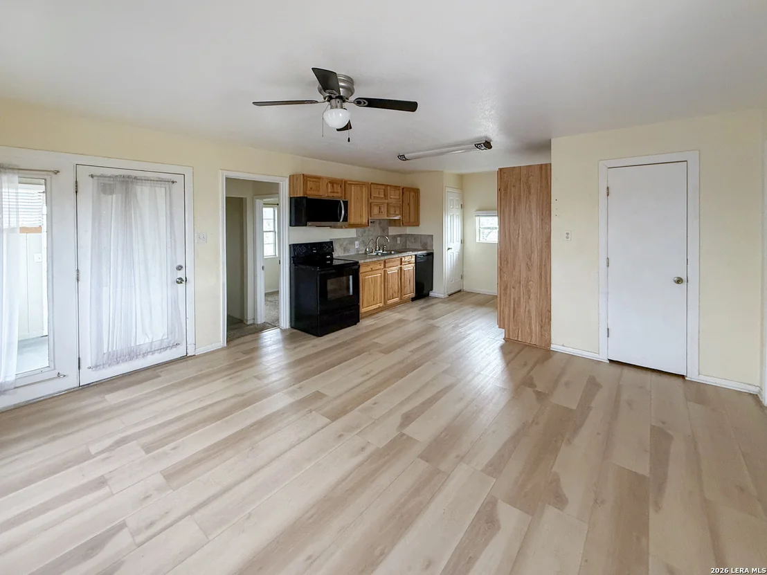 Photo of 2211 Old Lehmann Rd