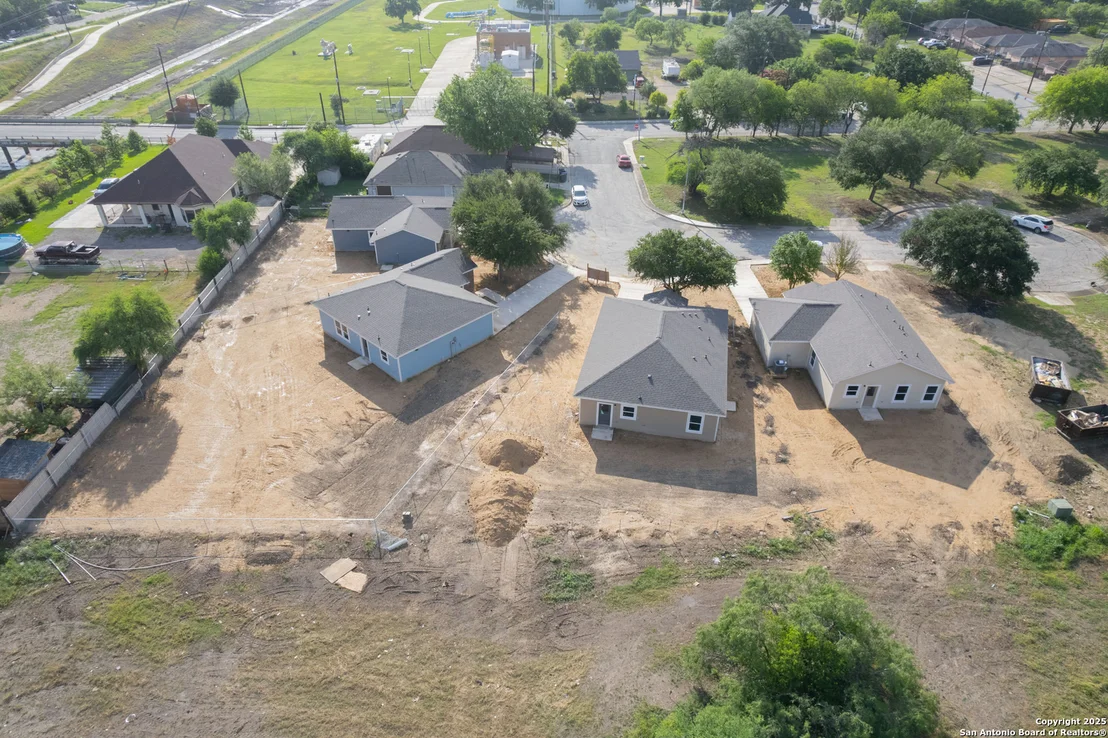 Photo of 311 VILLA ROSA