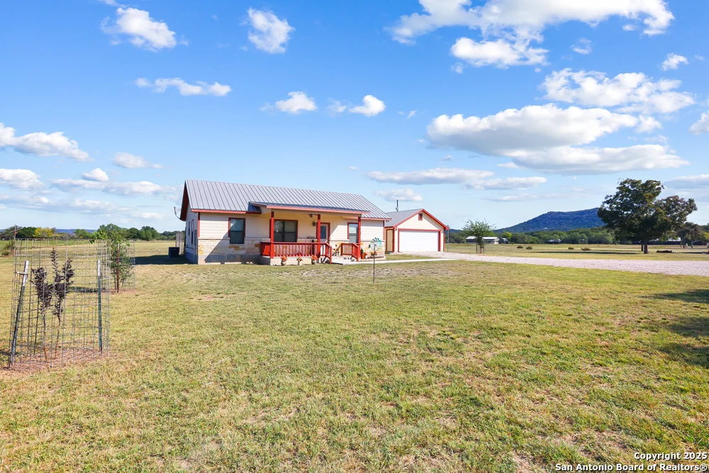 Photo of 867 RIVERTREE RD