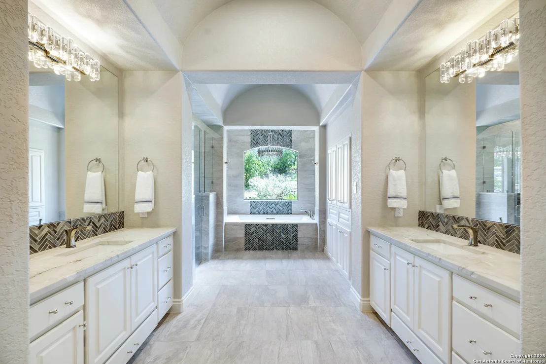 Photo of 170 Riverwood