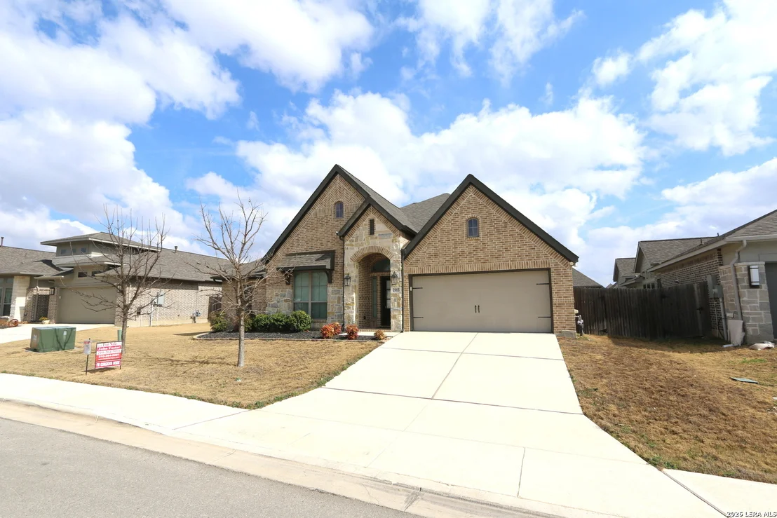 Photo of 2965 GROVE WAY
