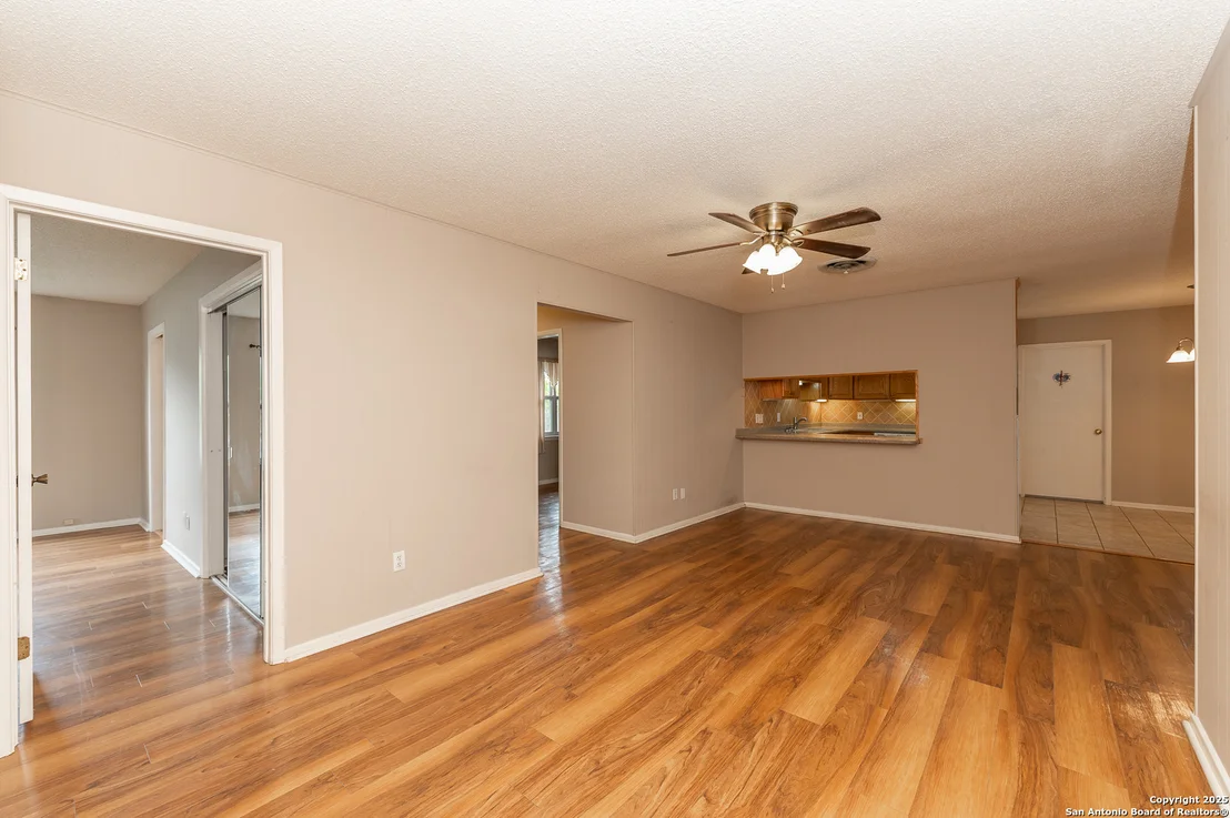 Photo of 409 Pecan Dr.