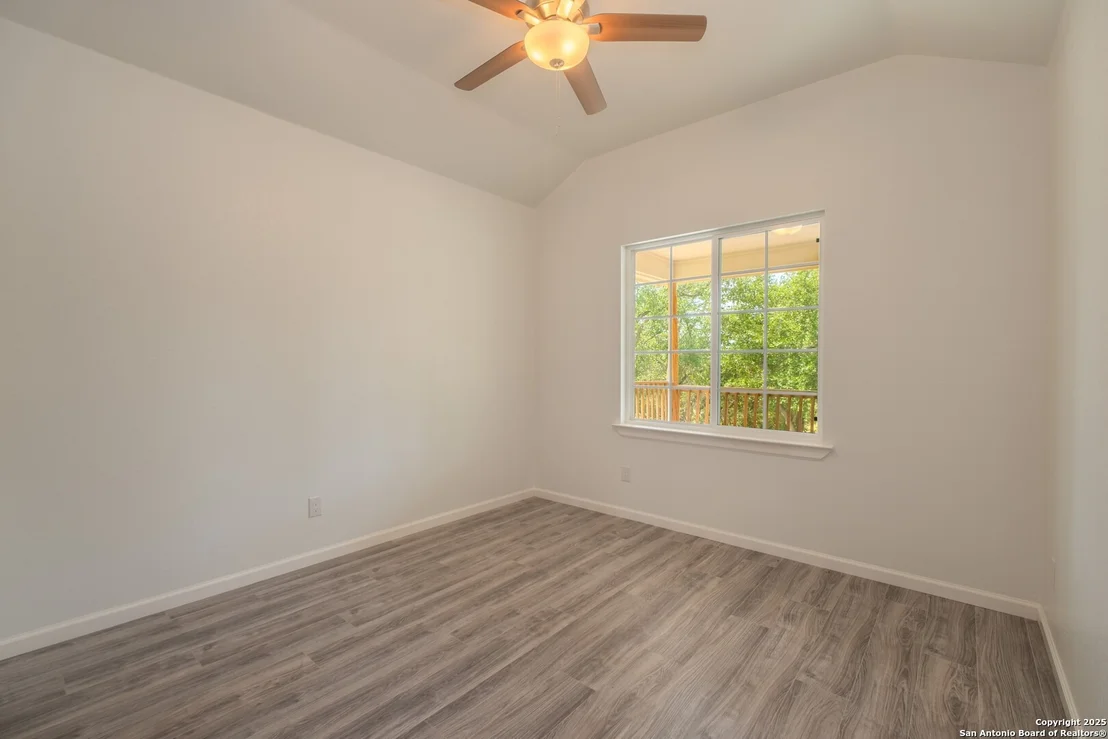 Photo of 423 County Road 2471