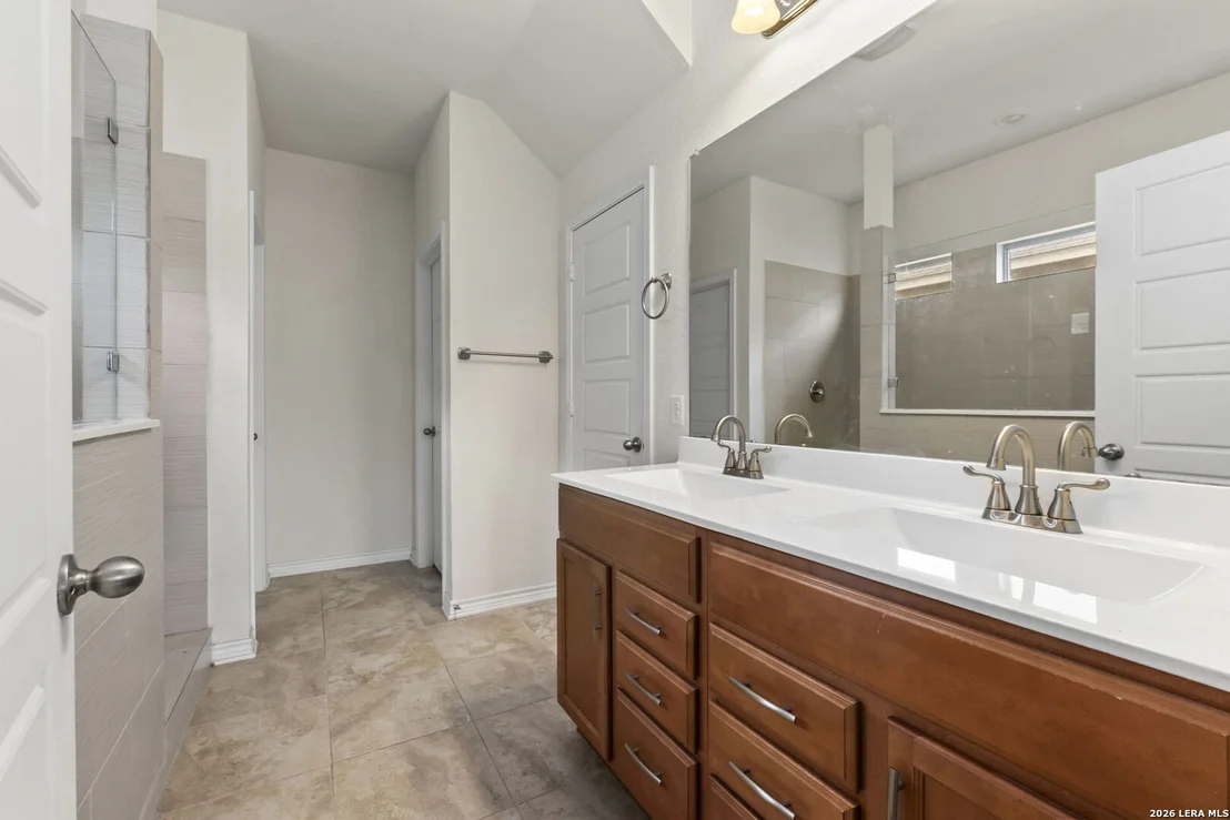 Photo of 3326 PUTNAM FLDS