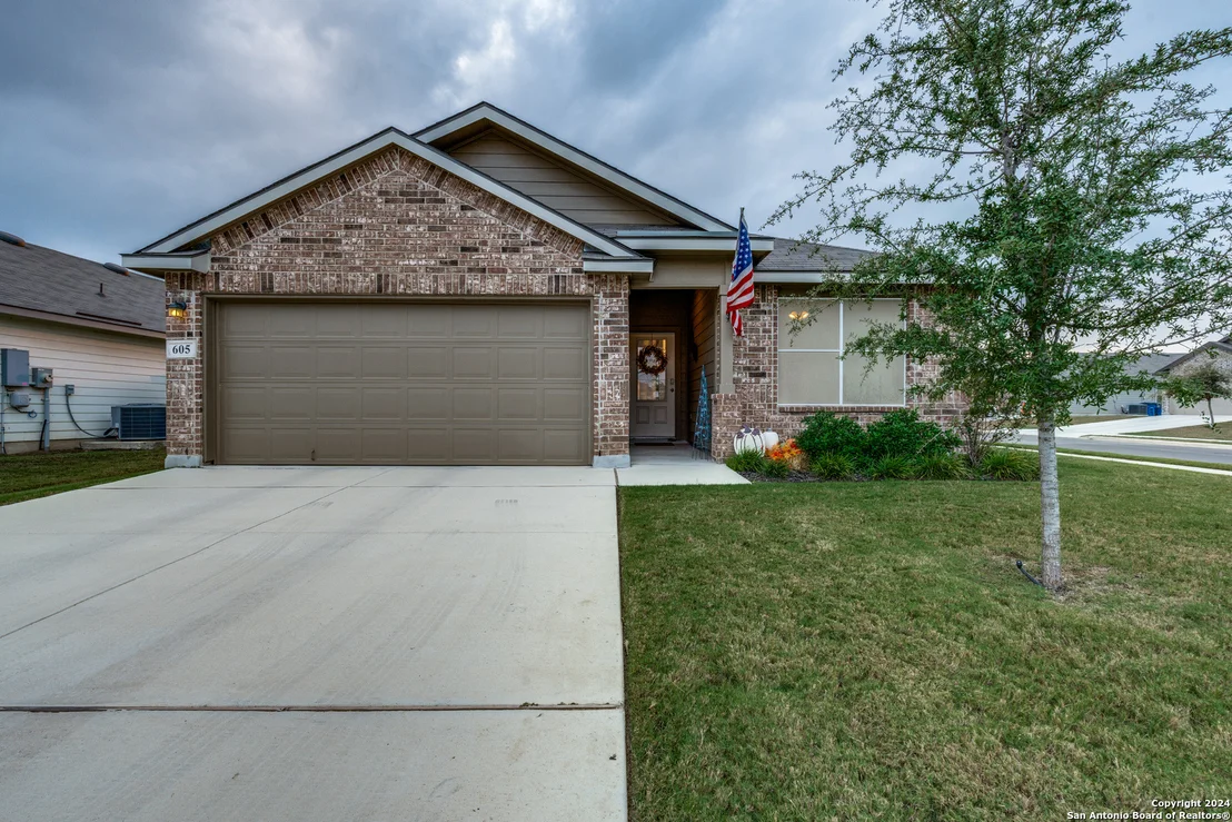 Photo of 605 Great Plains