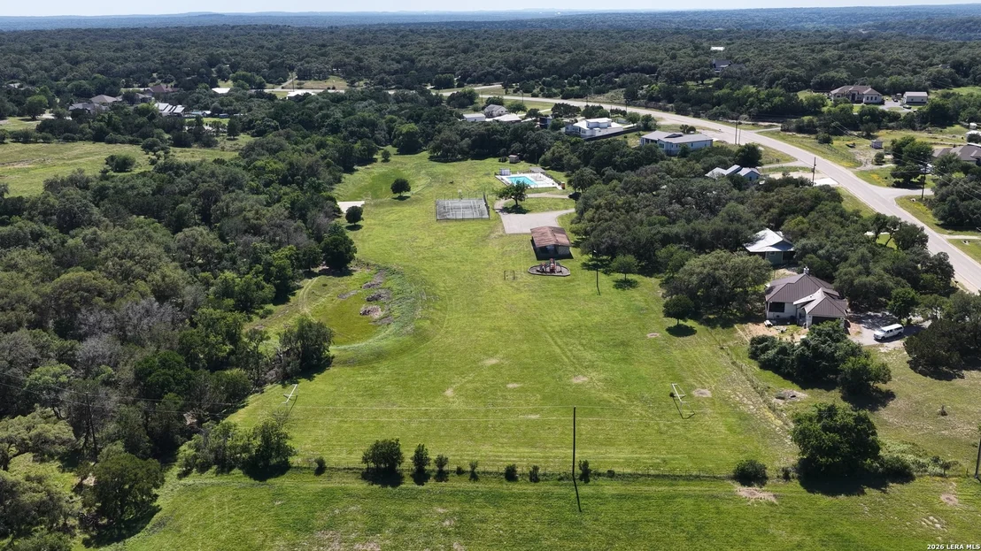 Photo of 682 Winding River Ln