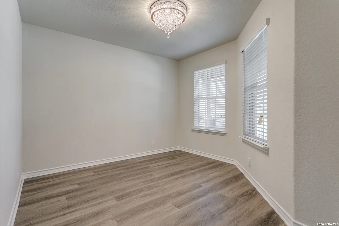 Photo of 2915 SUNSET BEND