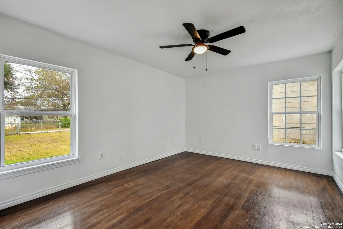 Photo of 315 Latch Drive