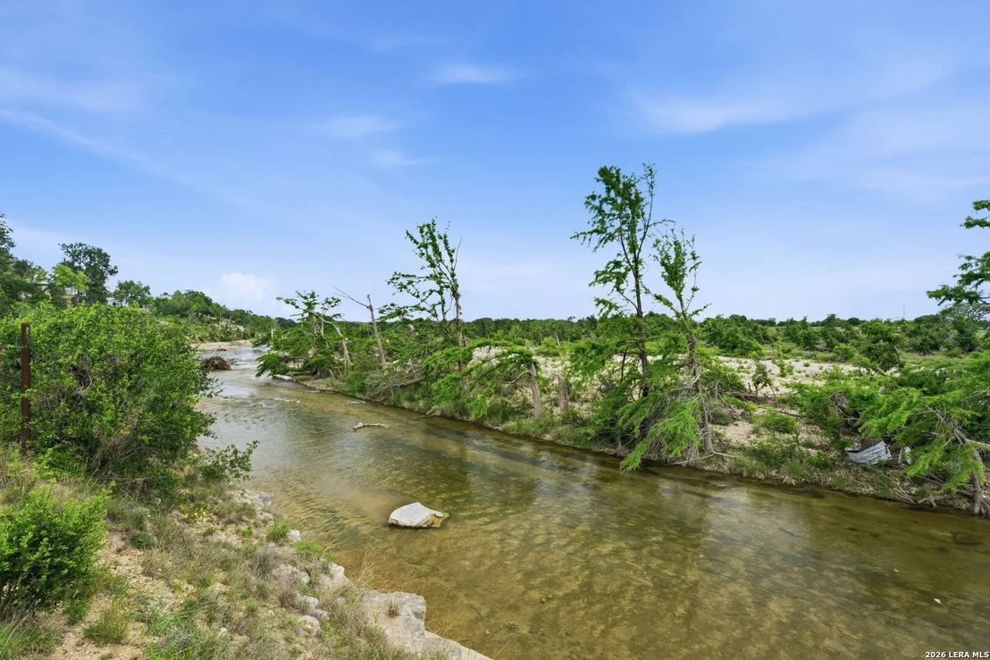 Photo of 5987 HIGHWAY 27