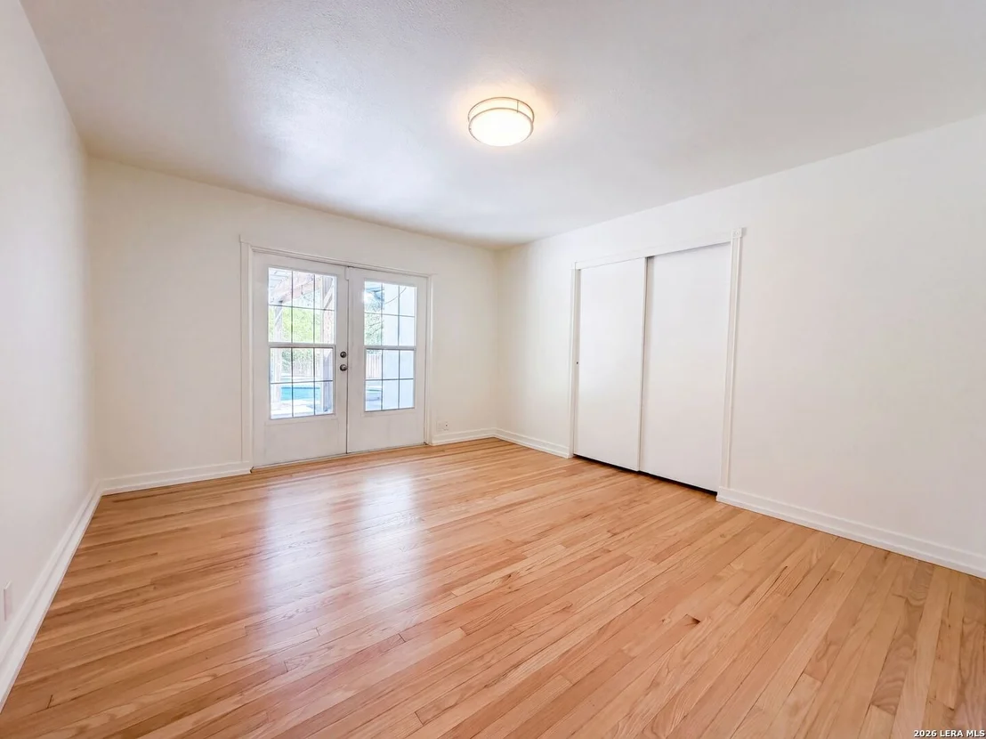 Photo of 106 BRIARCLIFF DR