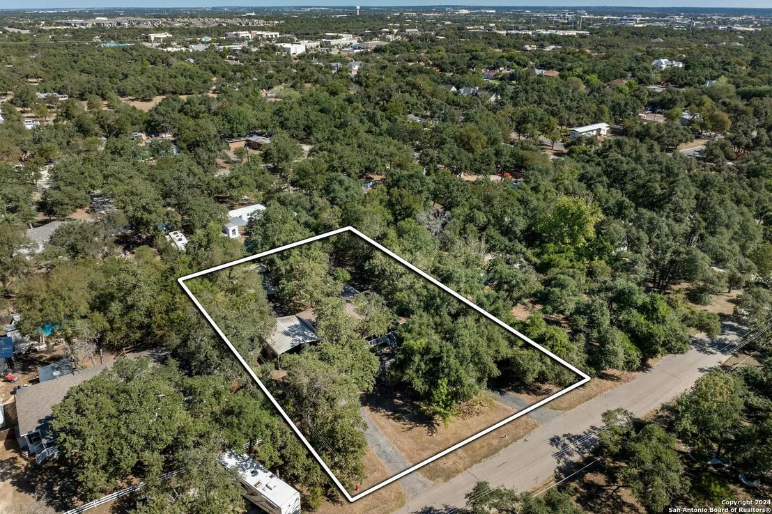 Photo of 1007 Red Bud Drive