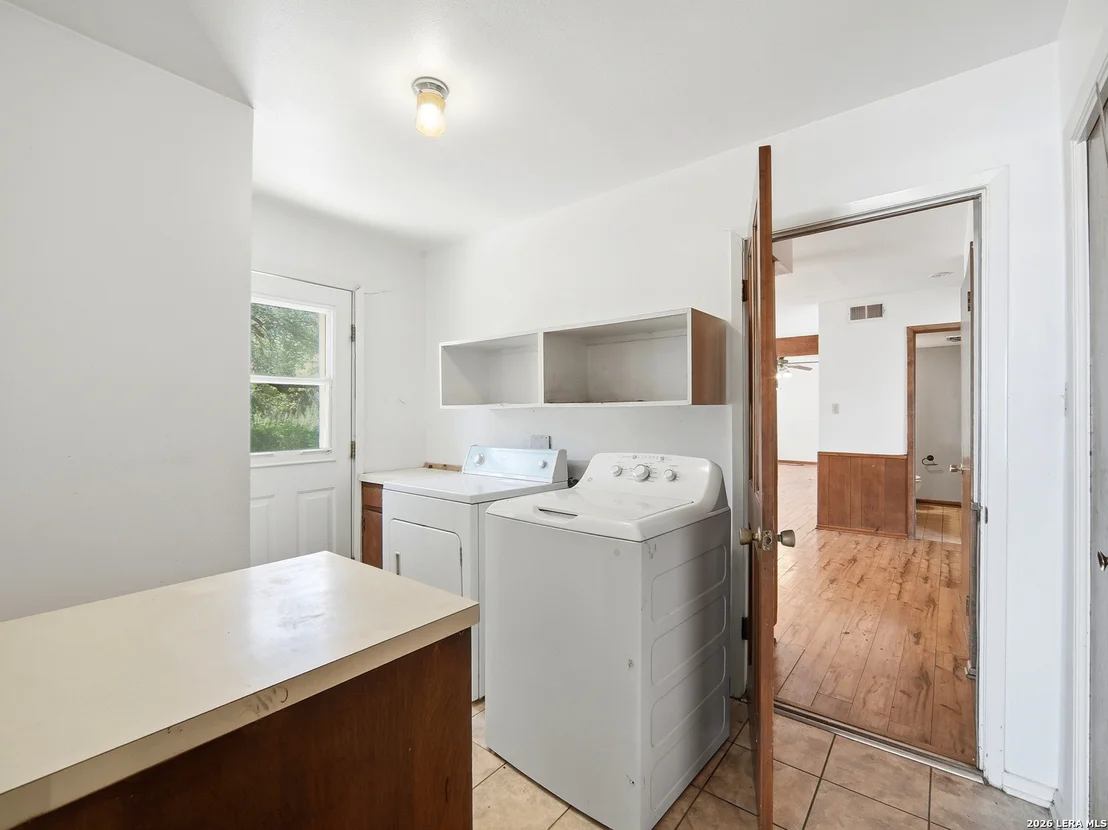 Photo of 300 Avenue M
