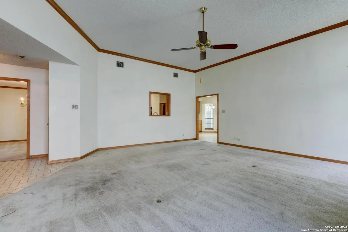 Photo of 8502 Upton