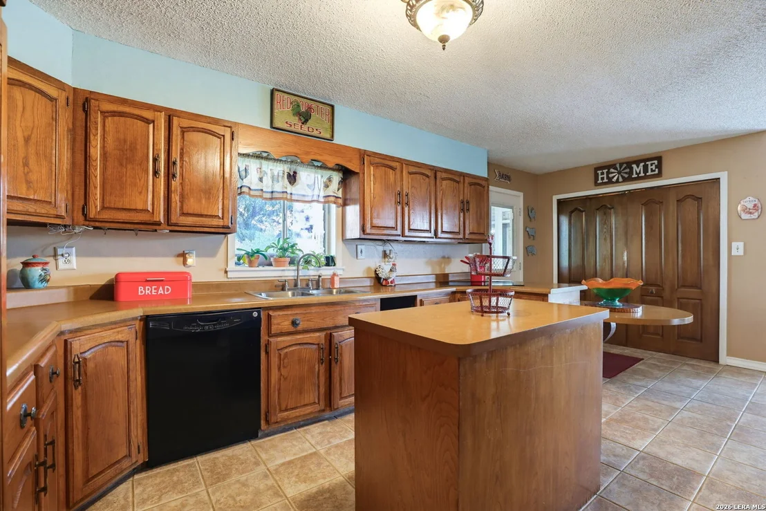 Photo of 12591 LAVERNIA RD