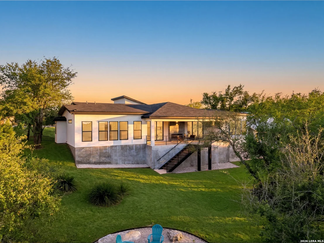 Photo of 707 Lone Cir
