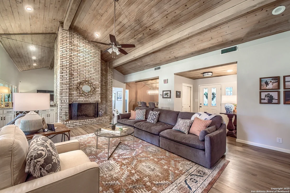 Photo of 13402 Vista Del Mar
