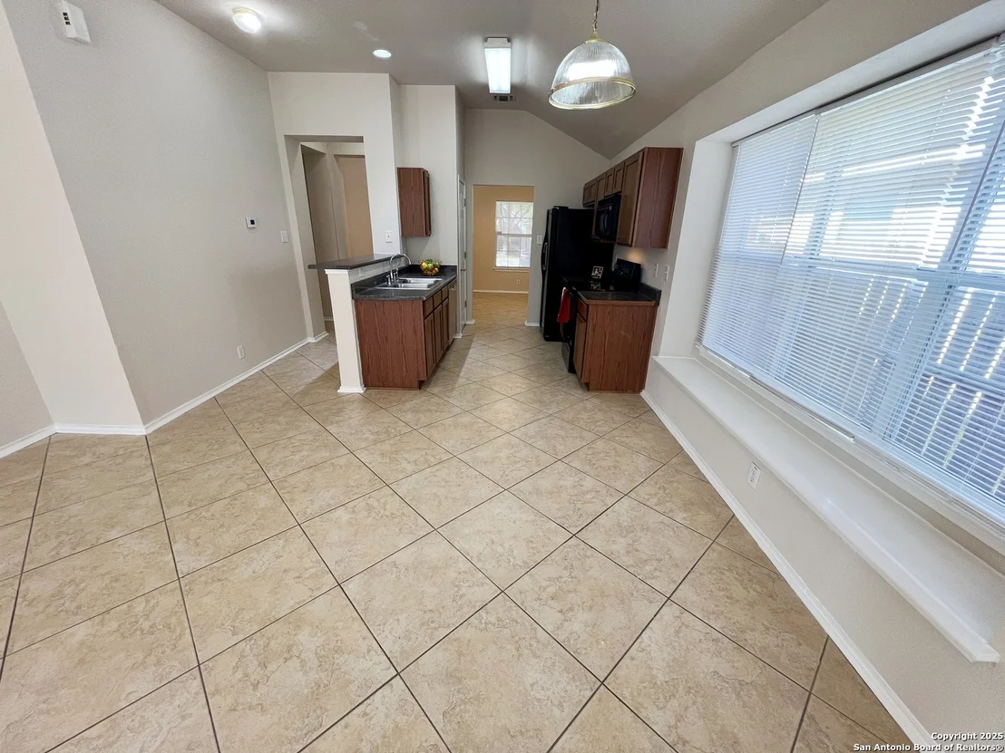 Photo of 7130 Heathers Place