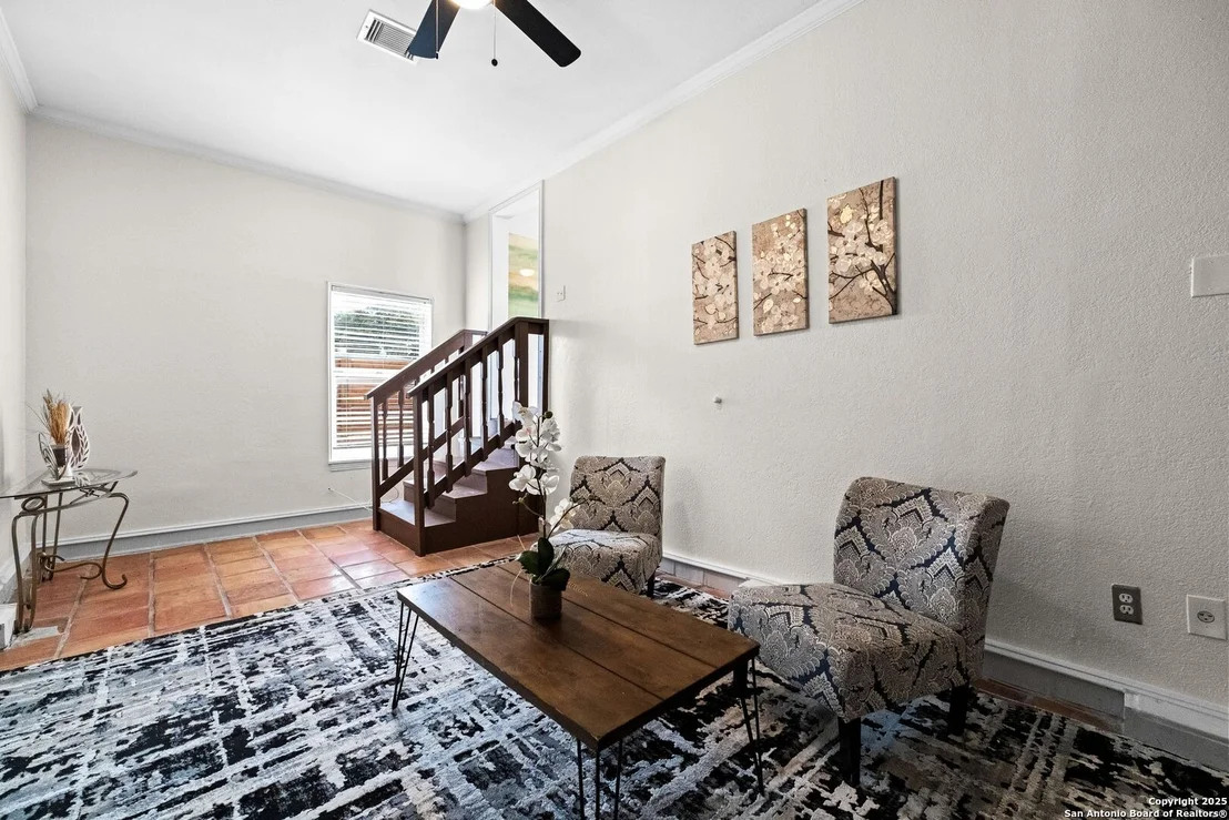Photo of 823 GREER ST