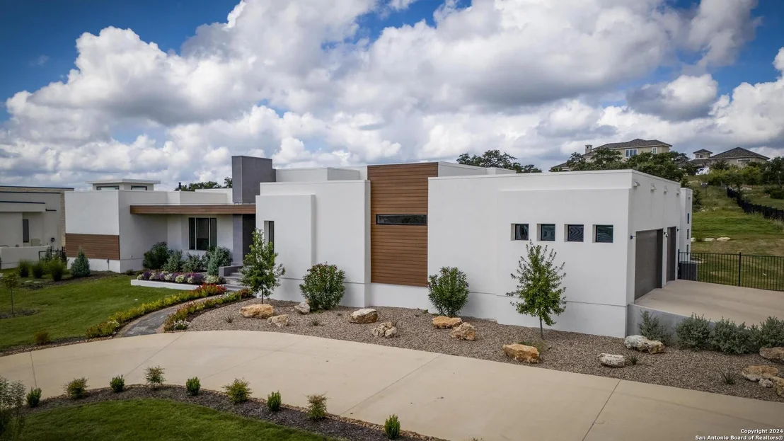 Photo of 25907 Morhiss Pt