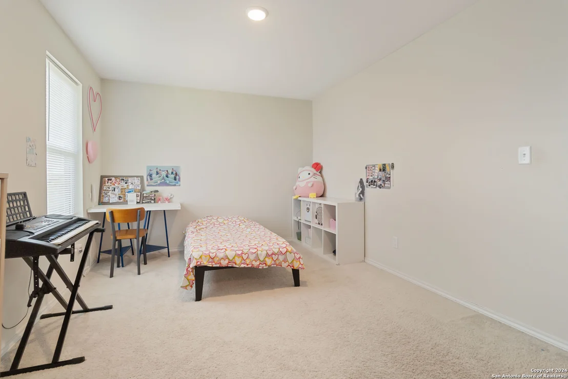 Photo of 13123 SENDERO ROBLE