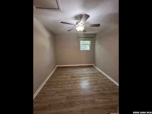 Photo of 9426 Valley Bend
