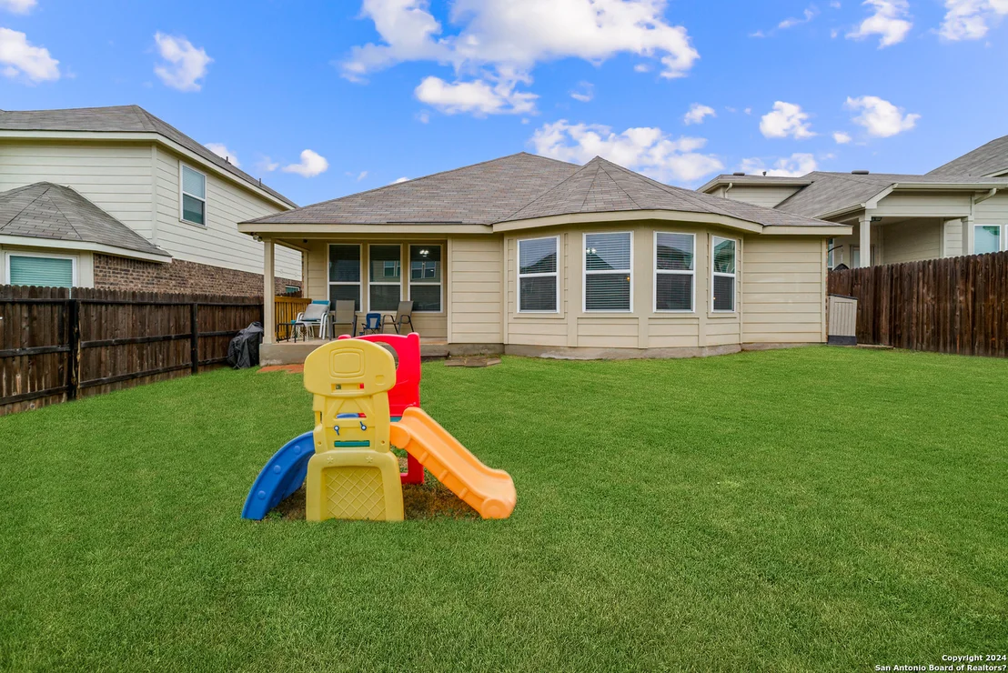 Photo of 12832 LAUREL BRUSH