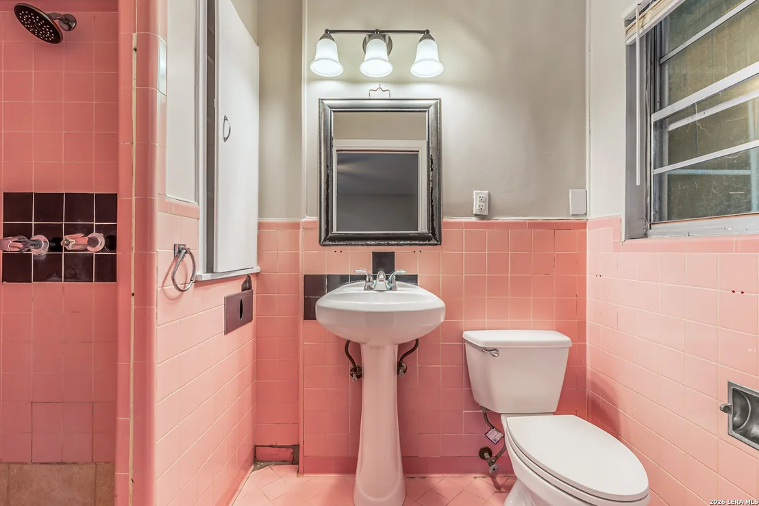 Photo of 1327 OBLATE DR