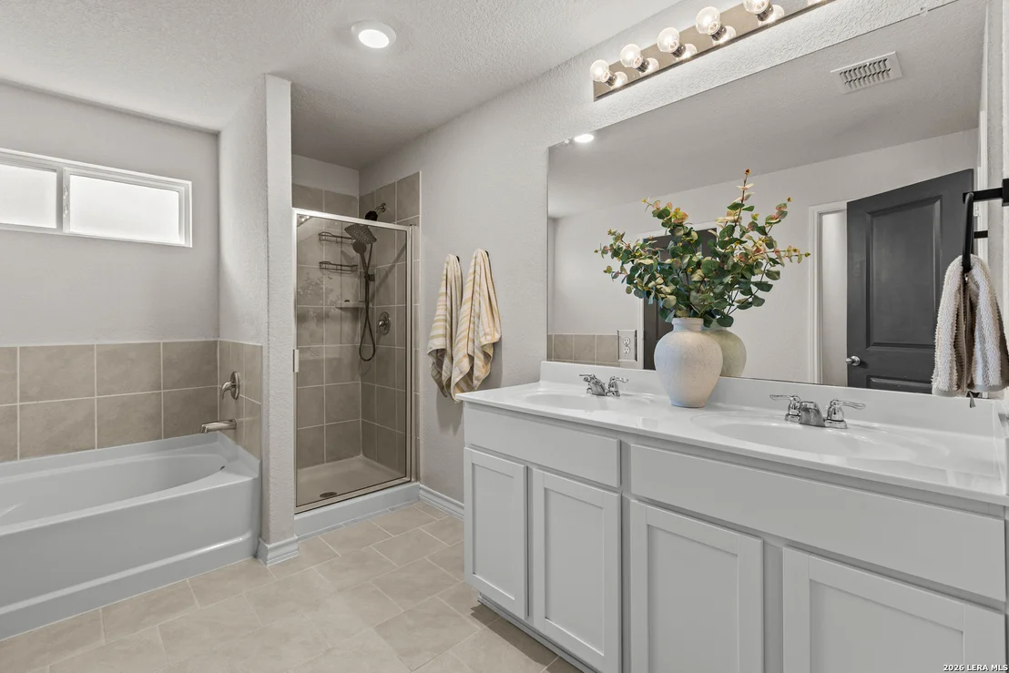 Photo of 4841 Theralite