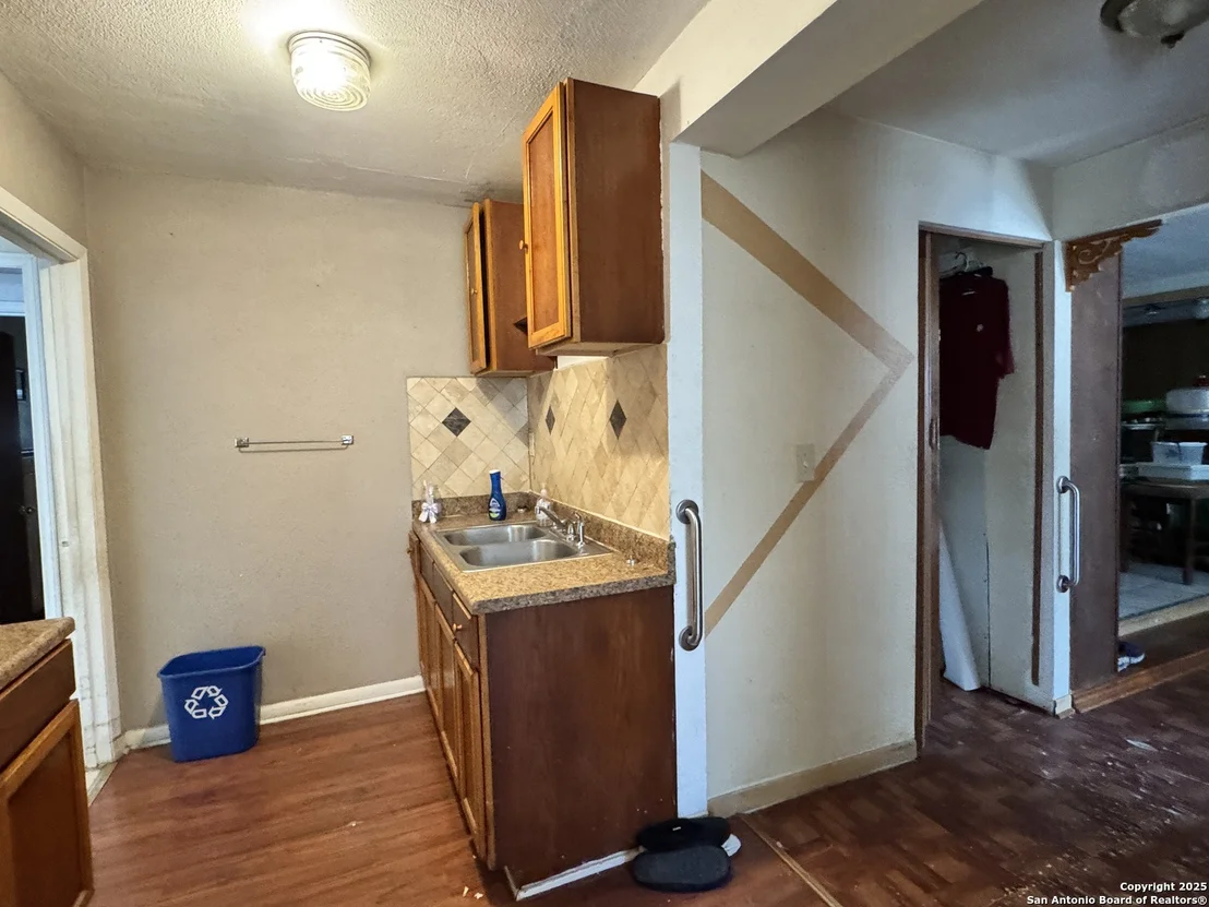 Photo of 3334 Cato
