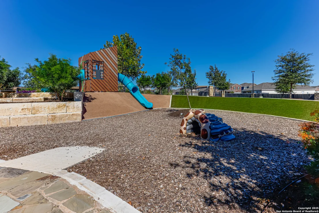 Photo of 14383 Palm Ridge