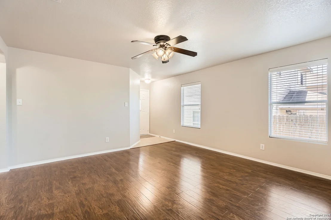 Photo of 3747 Hideaway Grn