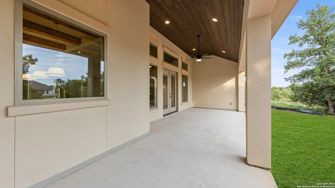 Photo of 109 Lazy Oak Pl