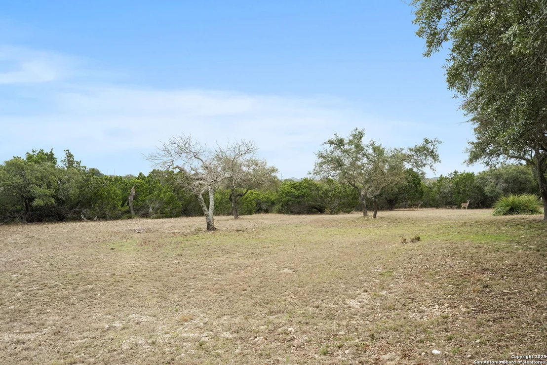 Photo of 404 Lake Side Circle