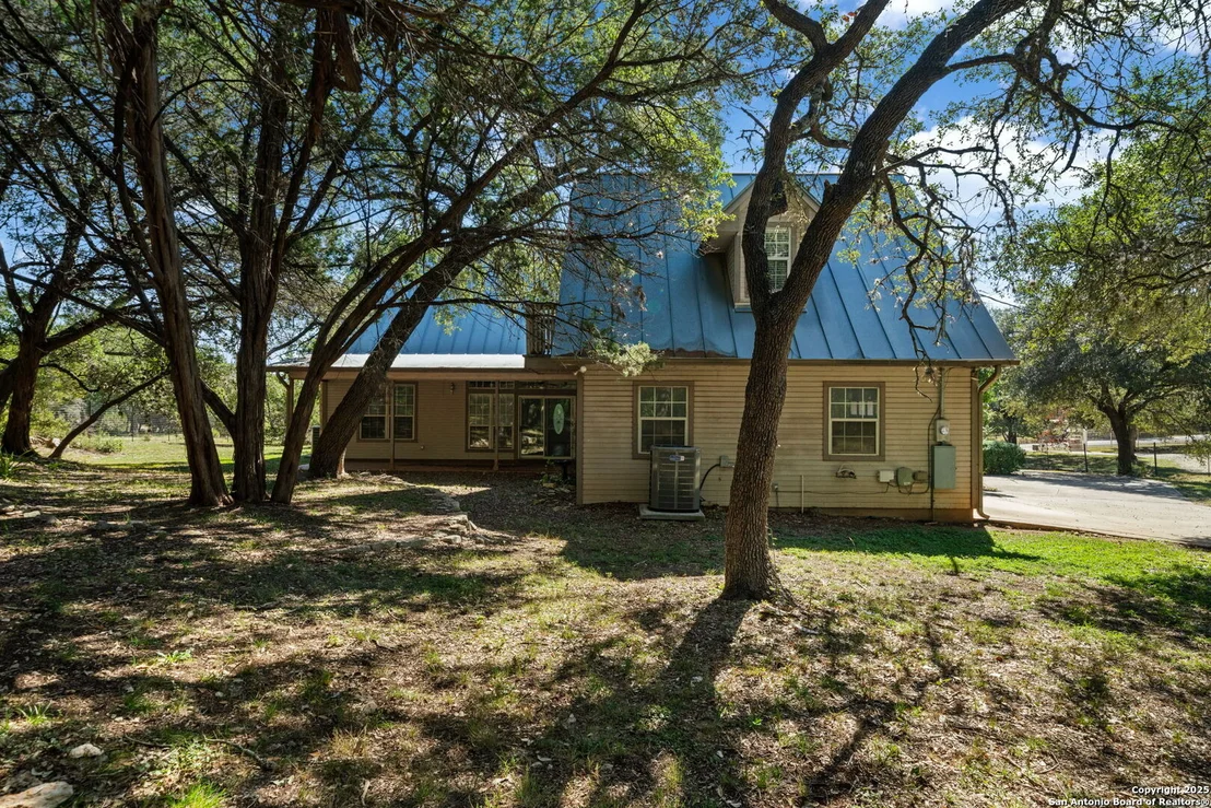 Photo of 801 Gallagher Dr