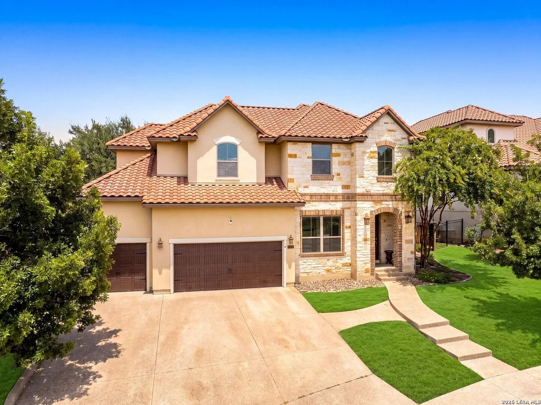 Photo of 25207 Estancia Cir,