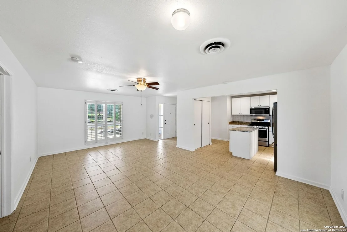 Photo of 8323 STARCREST DR