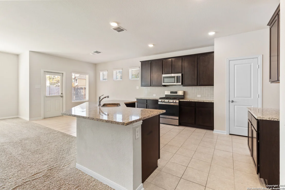Photo of 8904 Portobello Way