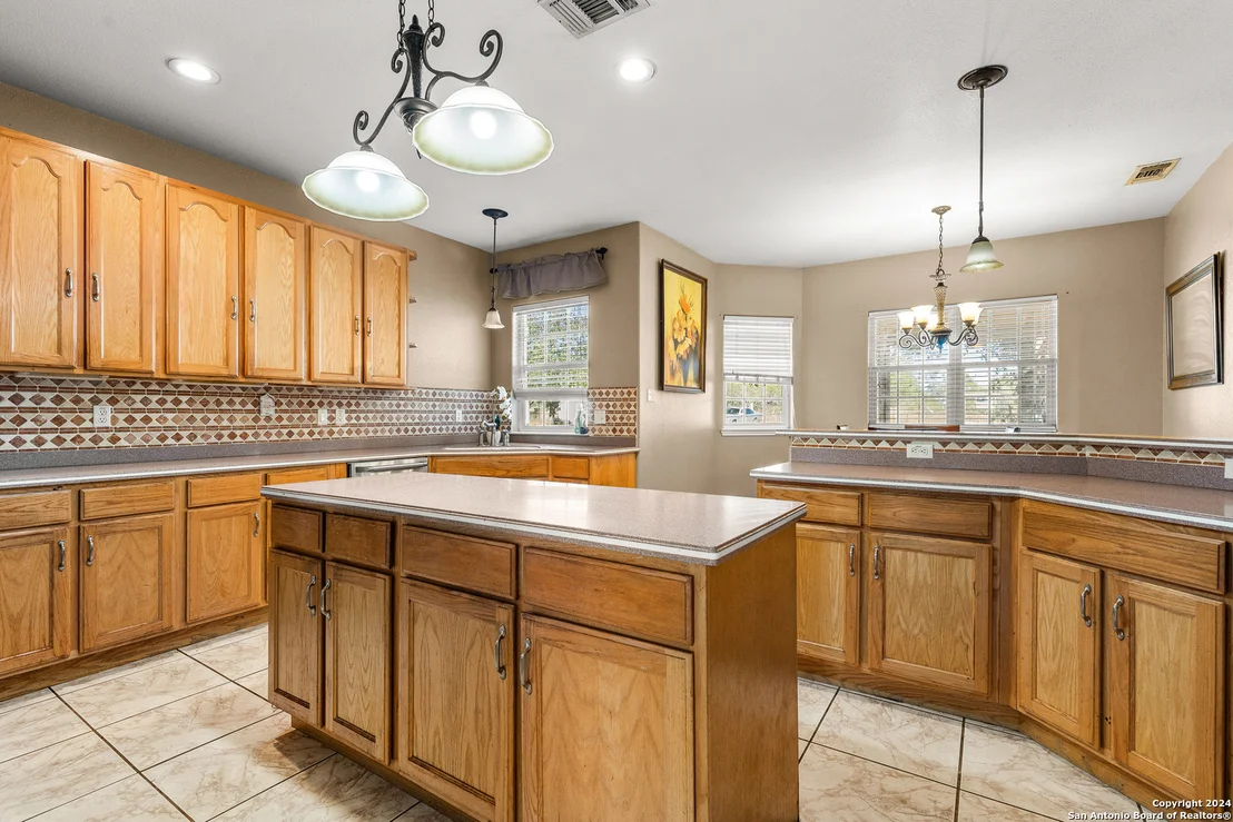 Photo of 125 HIGH MEADOW DR