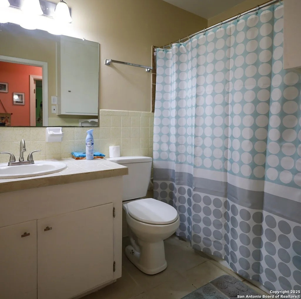 Photo of 1412 Wren Ln