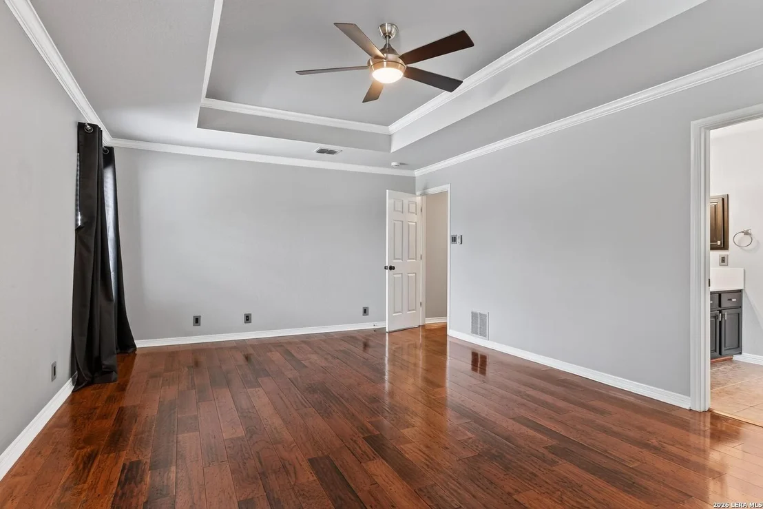 Photo of 8206 VALLEY WL