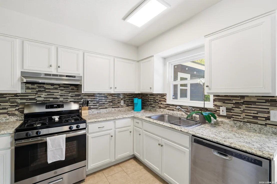 Photo of 6707 Pear Tree