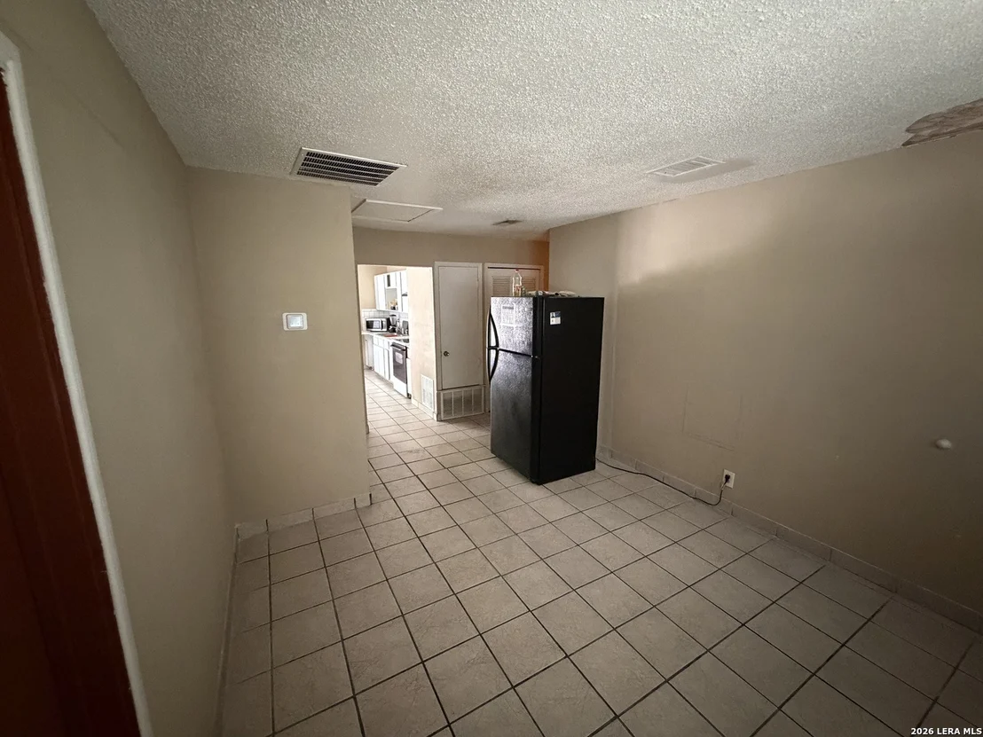 Photo of 7303 GLEN BRK