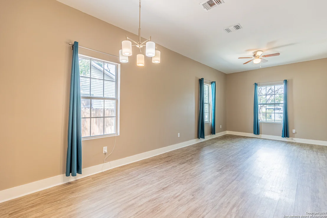Photo of 1042 PASO HONDO