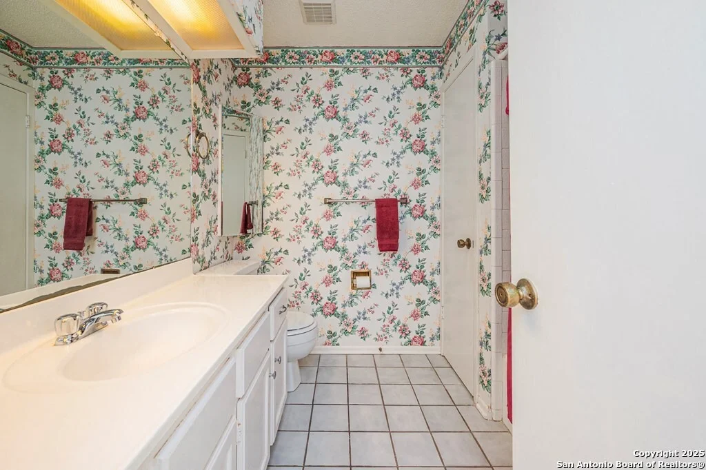 Photo of 23 Encino Loma